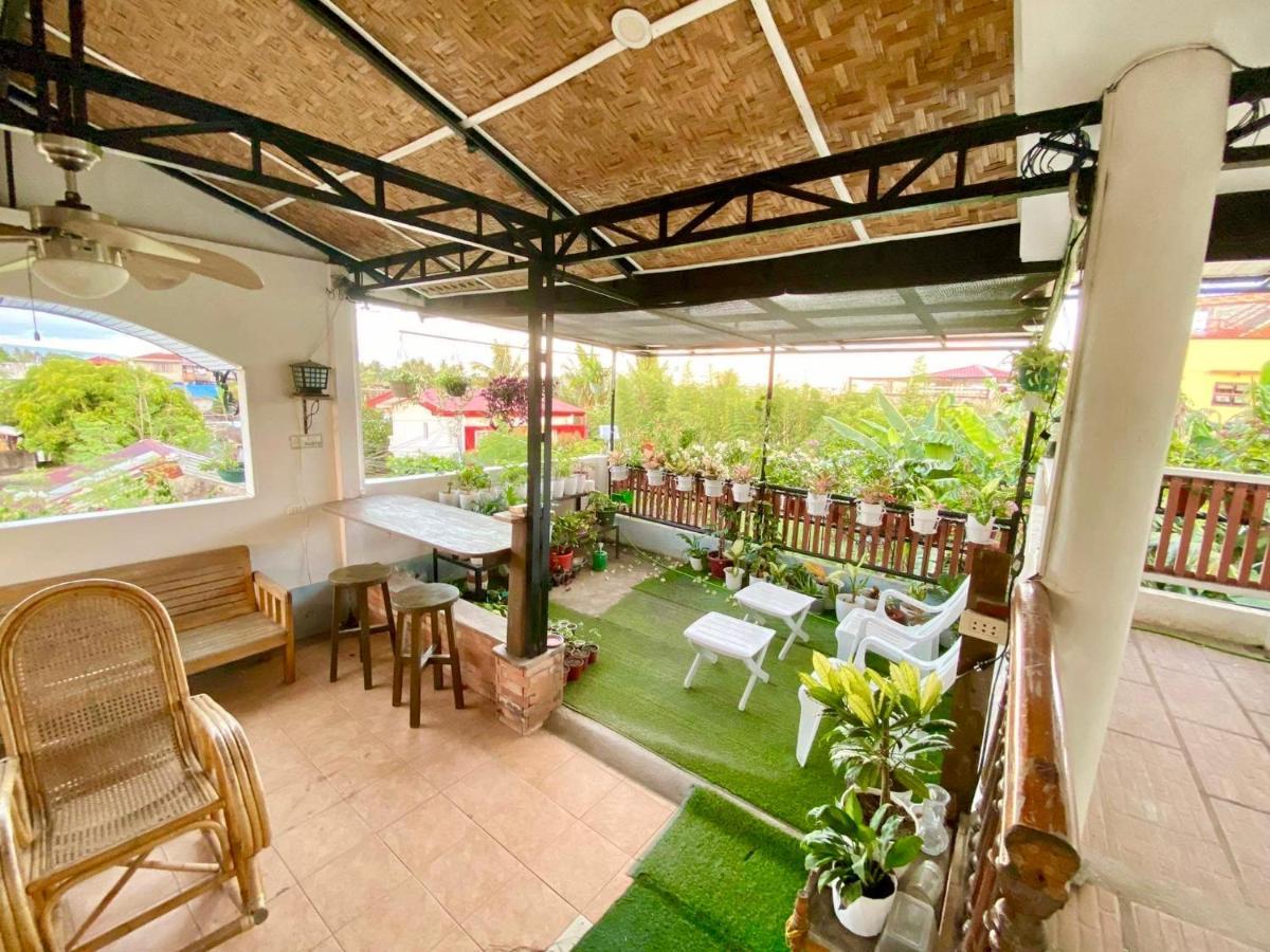 Balai Tinay Guesthouse Легаспи Экстерьер фото