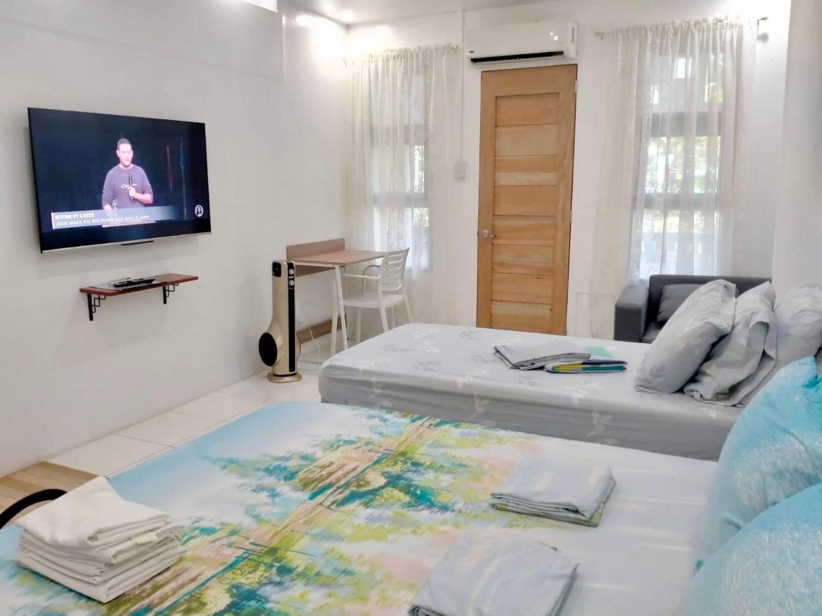 Balai Tinay Guesthouse Легаспи Номер фото