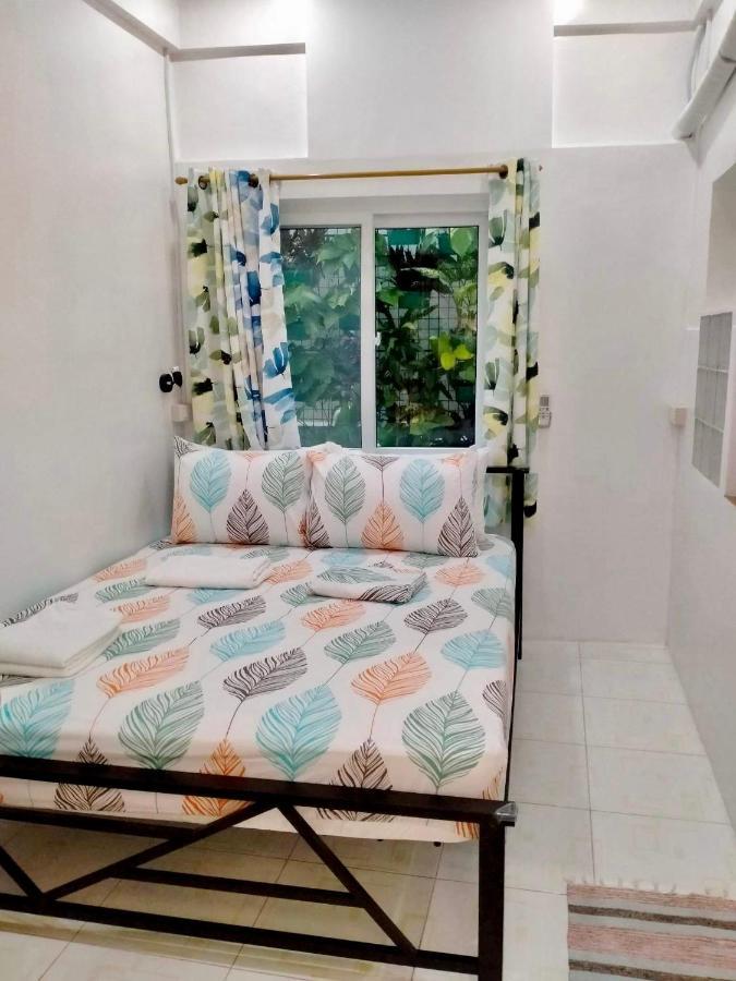 Balai Tinay Guesthouse Легаспи Номер фото