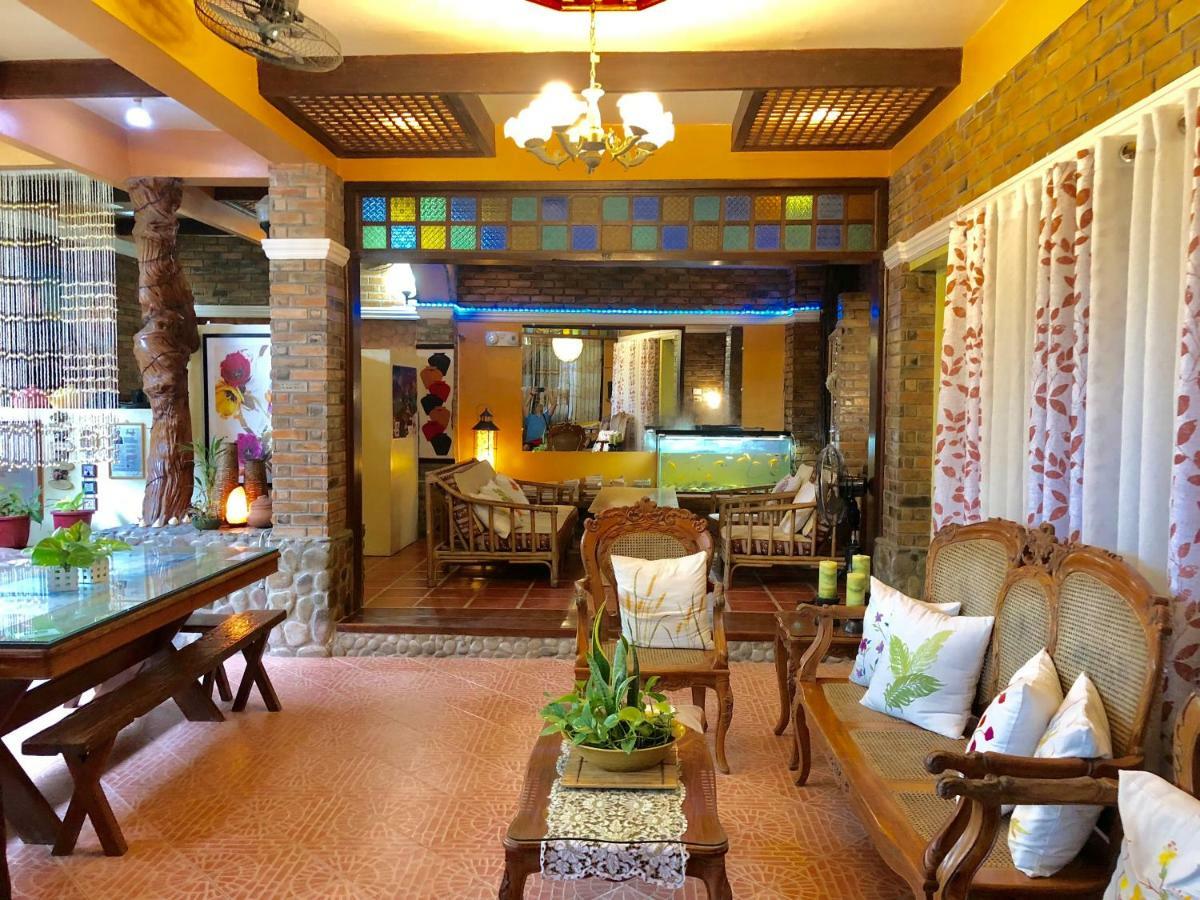 Balai Tinay Guesthouse Легаспи Экстерьер фото